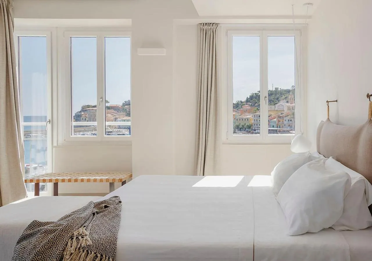 La Guardia Hotel Giglio Porto