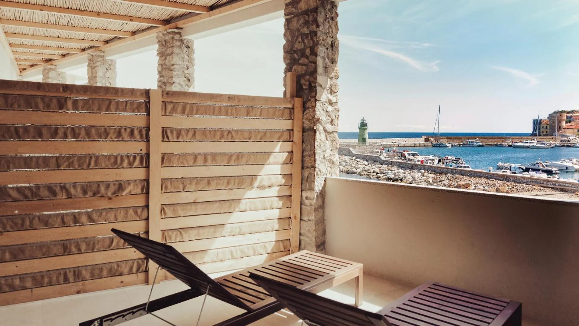 La Guardia Hotel Giglio Porto