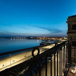 Duomo Seaside Deluxe By Ortigia , Syracuse Italy