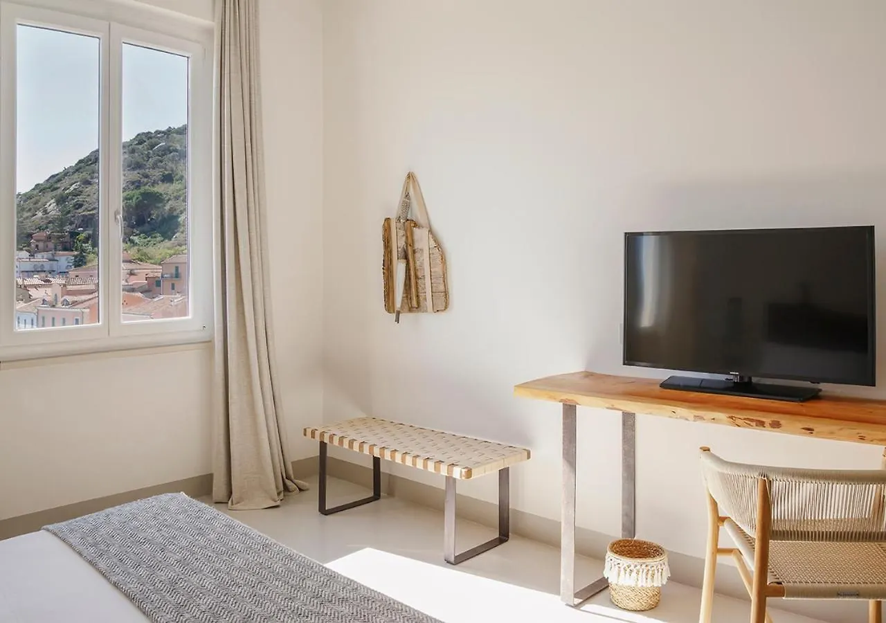 La Guardia Hotel Giglio Porto